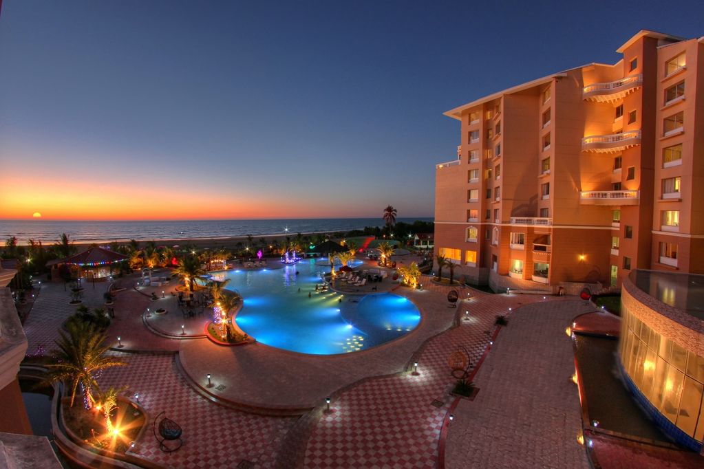 Royal Tulip Sea Pearl Beach Resort & Spa Cox's Bazar Esterno foto